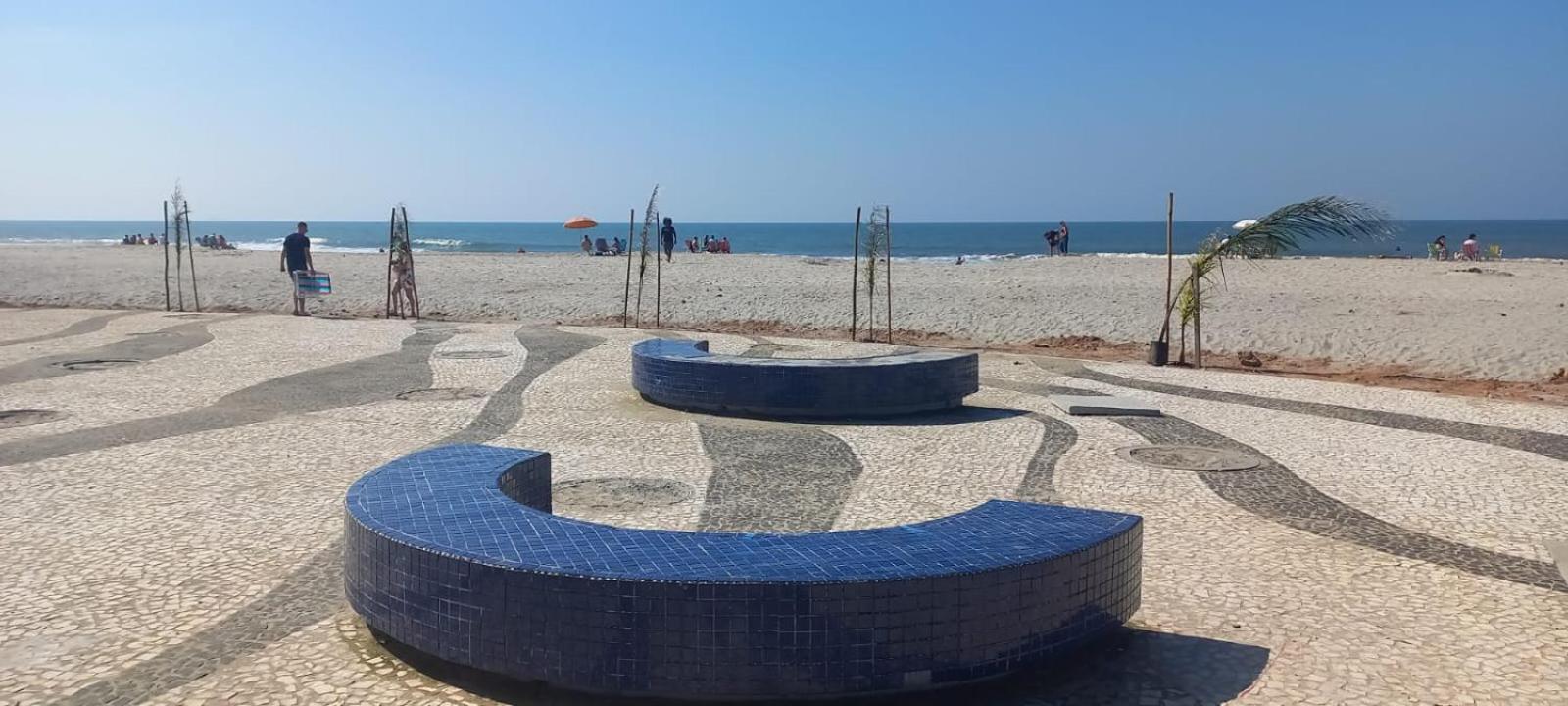 Apto Aconchegante A 30 Mts Do Mar E Pertinho Do Centro Matinhos Exterior foto
